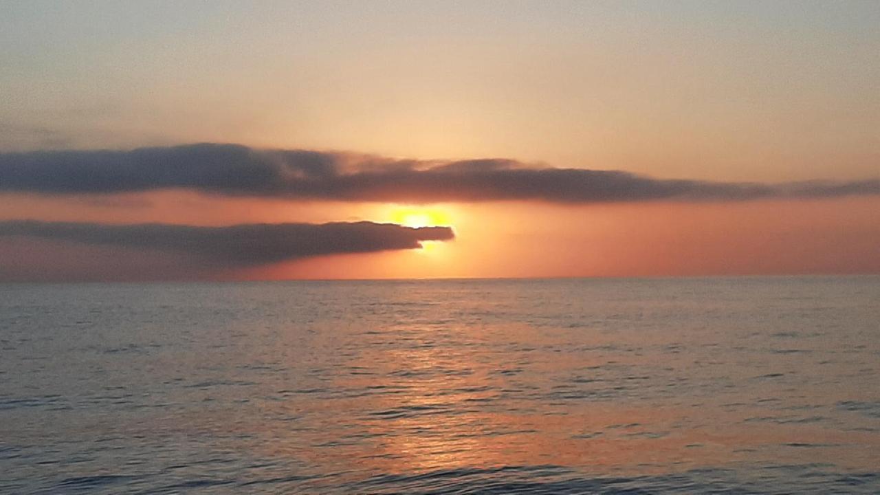 Adosadito Playa Oliva Eksteriør bilde