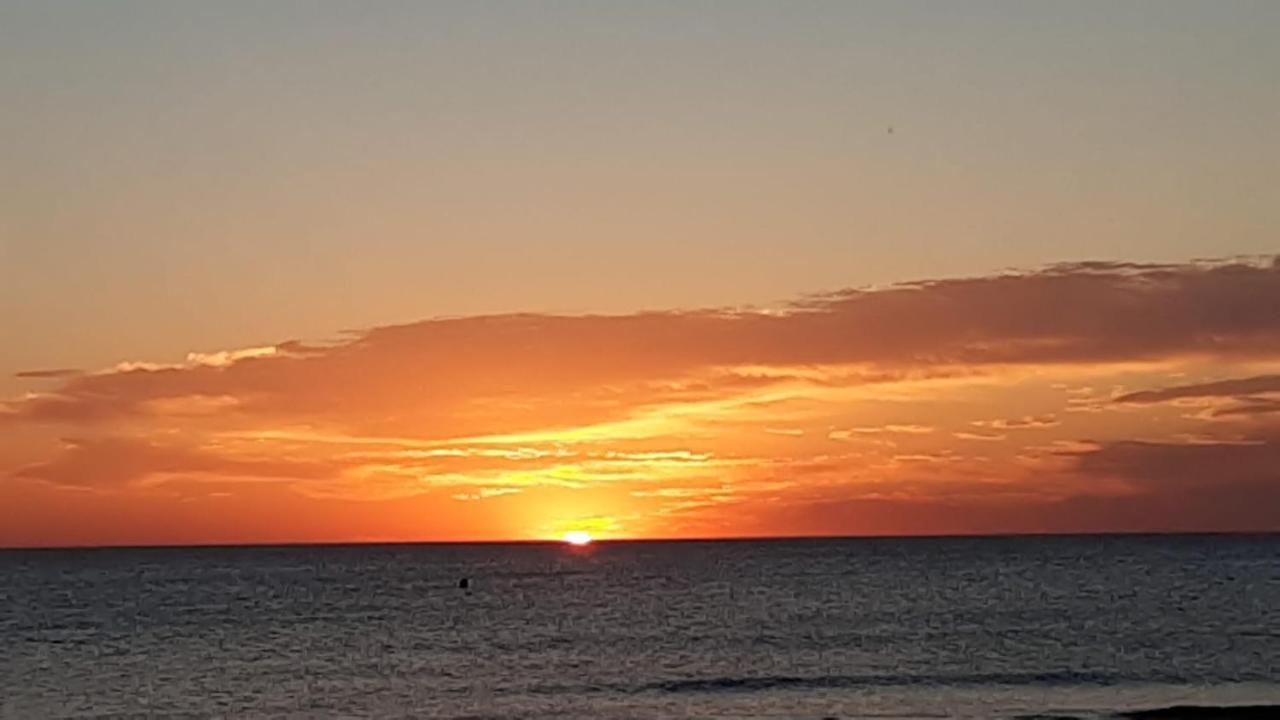 Adosadito Playa Oliva Eksteriør bilde