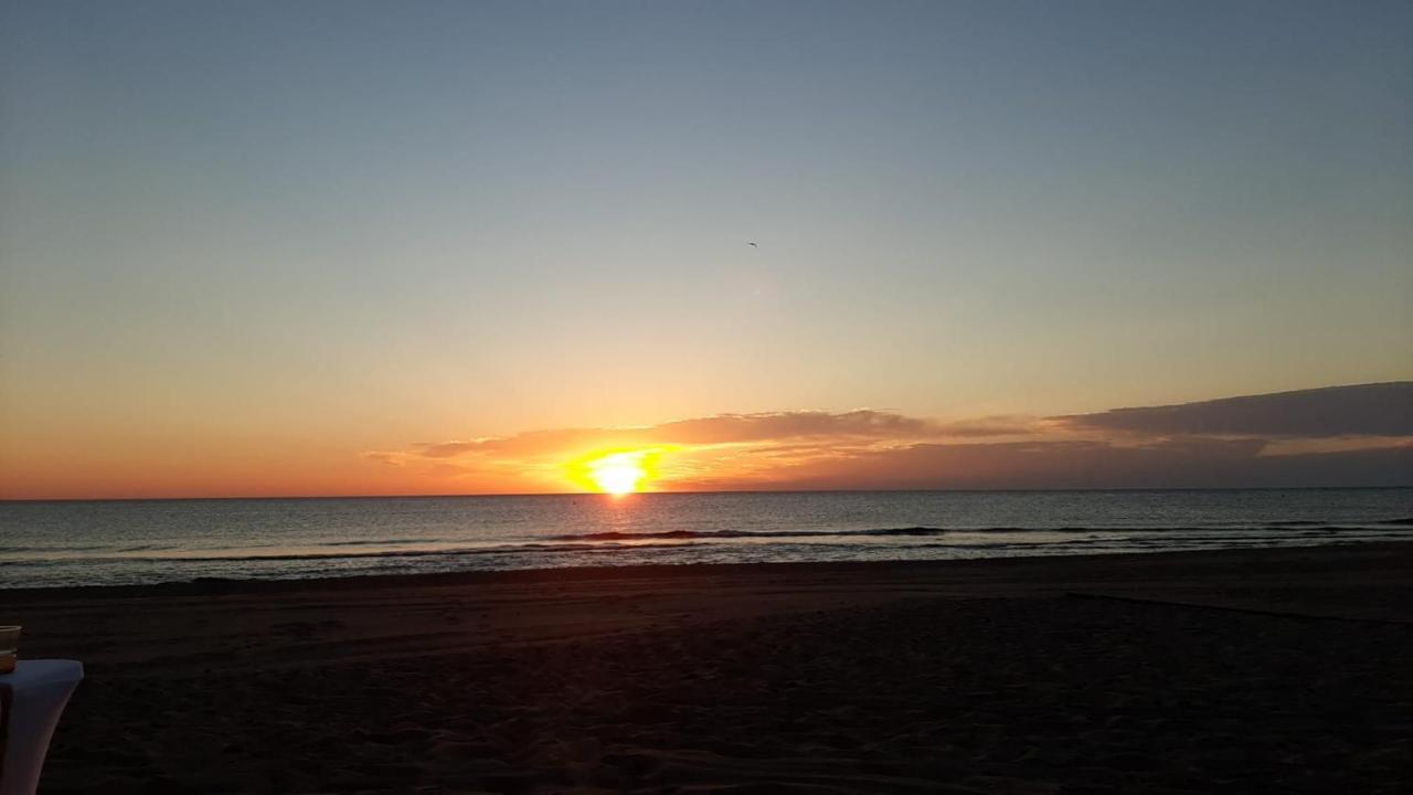 Adosadito Playa Oliva Eksteriør bilde